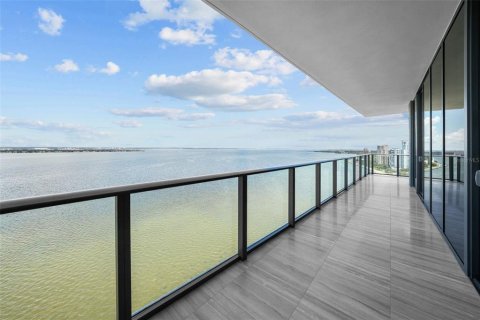 Condominio en alquiler en Tampa, Florida, 3 dormitorios, 273.13 m2 № 2356189 - foto 9