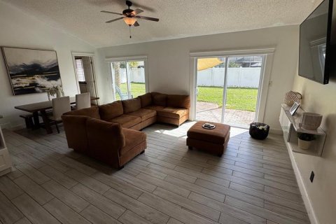 Casa en venta en Longwood, Florida, 3 dormitorios, 120.68 m2 № 1903068 - foto 4