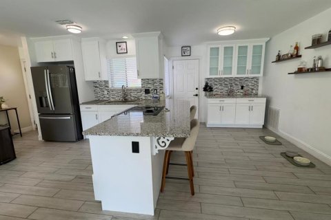 Casa en venta en Longwood, Florida, 3 dormitorios, 120.68 m2 № 1903068 - foto 10