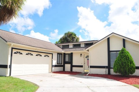 Casa en venta en Longwood, Florida, 3 dormitorios, 120.68 m2 № 1903068 - foto 2