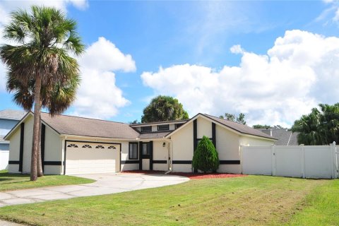 Casa en venta en Longwood, Florida, 3 dormitorios, 120.68 m2 № 1903068 - foto 1