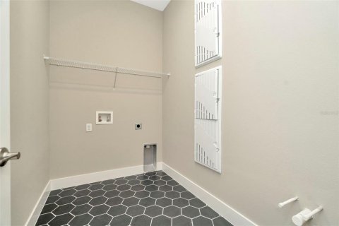 House in San Antonio, Florida 3 bedrooms, 226.4 sq.m. № 1558082 - photo 22