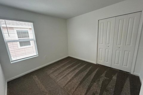 House in Kissimmee, Florida 4 bedrooms, 174.56 sq.m. № 1793719 - photo 14
