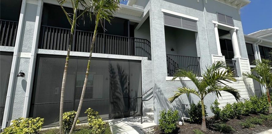 Adosado en Punta Gorda, Florida 2 dormitorios, 148.27 m2 № 1734211