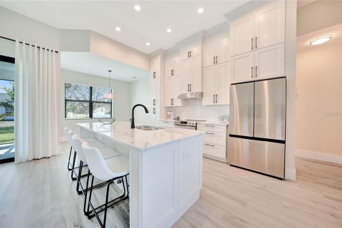 Villa ou maison à louer à North Port, Floride: 3 chambres, 160.44 m2 № 1390139 - photo 16
