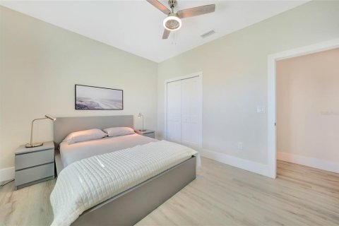 Villa ou maison à louer à North Port, Floride: 3 chambres, 160.44 m2 № 1390139 - photo 23