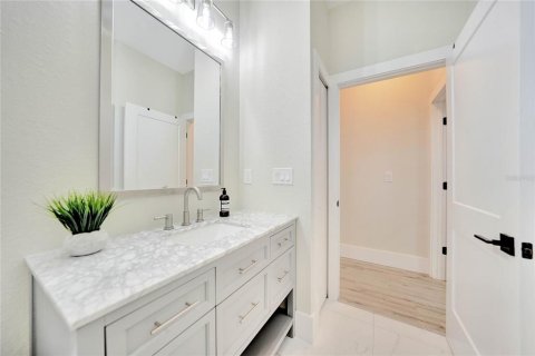 Villa ou maison à louer à North Port, Floride: 3 chambres, 160.44 m2 № 1390139 - photo 20