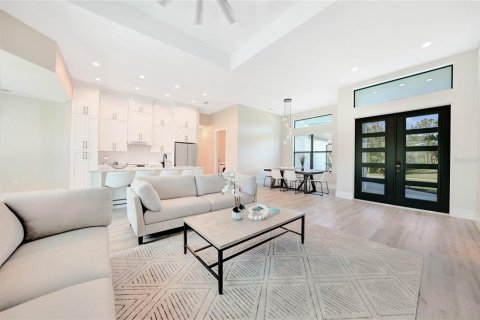 Villa ou maison à louer à North Port, Floride: 3 chambres, 160.44 m2 № 1390139 - photo 10