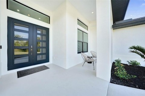Villa ou maison à louer à North Port, Floride: 3 chambres, 160.44 m2 № 1390139 - photo 6