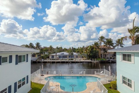 Condo in Lighthouse Point, Florida, 2 bedrooms  № 2381419 - photo 6