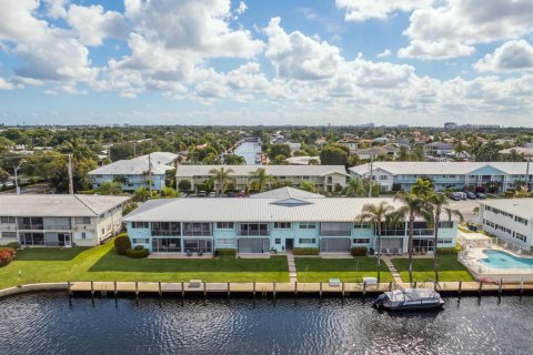 Condo in Lighthouse Point, Florida, 2 bedrooms  № 2381419 - photo 4