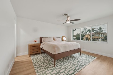 Condo in Lighthouse Point, Florida, 2 bedrooms  № 2381419 - photo 19