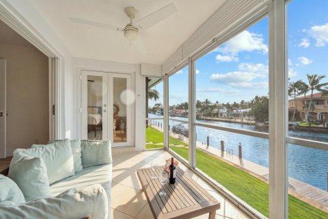 Condo in Lighthouse Point, Florida, 2 bedrooms  № 2381419 - photo 15
