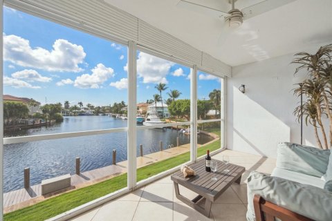 Condo in Lighthouse Point, Florida, 2 bedrooms  № 2381419