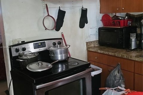 Villa ou maison à vendre à Miami, Floride: 3 chambres, 80.36 m2 № 1980411 - photo 4