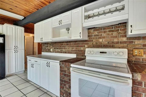 Casa en venta en Dade City, Florida, 3 dormitorios, 222.32 m2 № 1807289 - foto 15