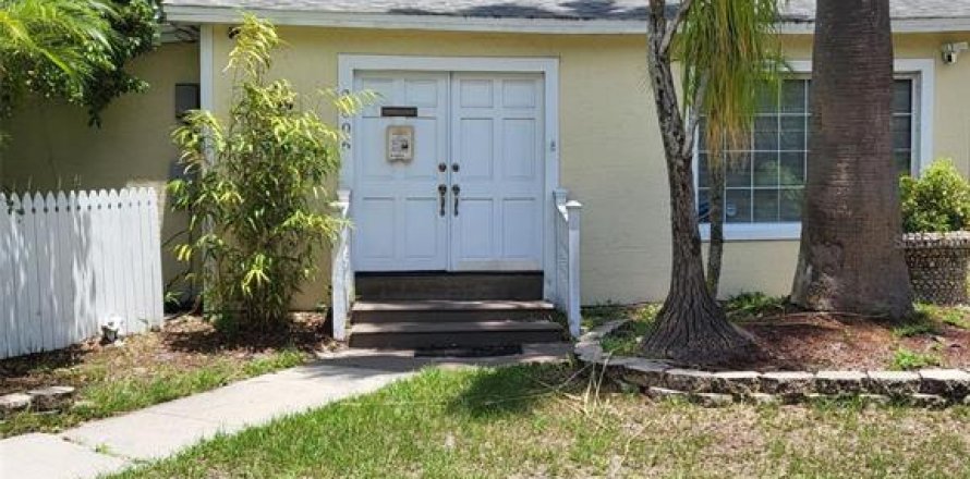 Immobilier commercial à Sanford, Floride № 1751317
