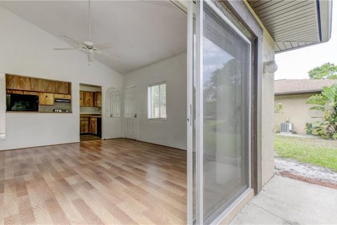 Condominio en alquiler en Clearwater, Florida, 2 dormitorios, 69.86 m2 № 1771774 - foto 7