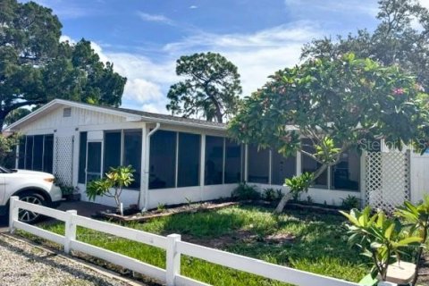 Propiedad comercial en venta en Bradenton, Florida, 6 dormitorios, 157.56 m2 № 2291816 - foto 2