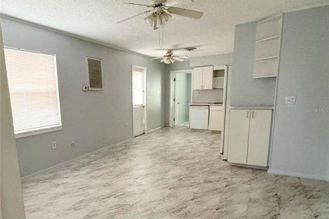 Propiedad comercial en venta en Bradenton, Florida, 6 dormitorios, 157.56 m2 № 2291816 - foto 13