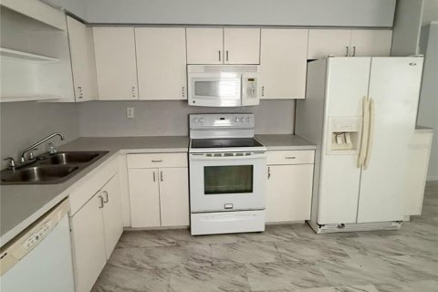 Propiedad comercial en venta en Bradenton, Florida, 6 dormitorios, 157.56 m2 № 2291816 - foto 9