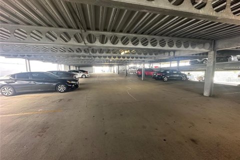 Condominio en alquiler en Orlando, Florida, 1 dormitorio, 63.64 m2 № 1718907 - foto 30