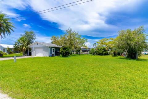 Casa en venta en Hernando Beach, Florida, 2 dormitorios, 93.65 m2 № 1876458 - foto 7