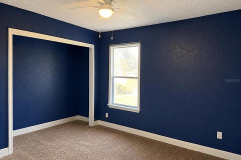 House in Deltona, Florida 4 bedrooms, 173.91 sq.m. № 2097582 - photo 7