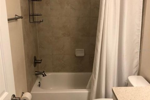 Adosado en alquiler en Tampa, Florida, 3 dormitorios, 155.8 m2 № 1789732 - foto 12
