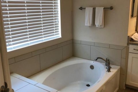 Adosado en alquiler en Tampa, Florida, 3 dormitorios, 155.8 m2 № 1789732 - foto 10