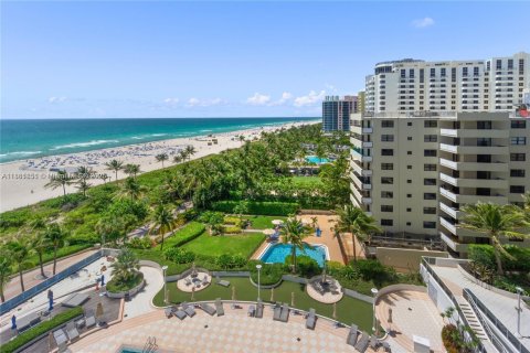 Снять в аренду кондоминиум в Майами-Бич, Флорида 1 спальня, 48.31м2, № 1924754 - фото 15