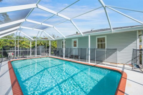 Casa en venta en Bradenton, Florida, 4 dormitorios, 112.97 m2 № 1552462 - foto 4