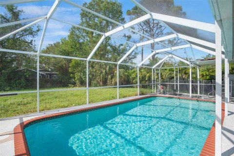 Casa en venta en Bradenton, Florida, 4 dormitorios, 112.97 m2 № 1552462 - foto 2