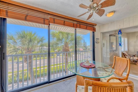 Condominio en alquiler en Belleair Beach, Florida, 2 dormitorios, 98.94 m2 № 1771543 - foto 11