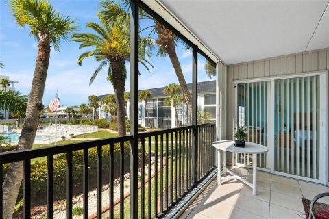Condo in Sarasota, Florida, 2 bedrooms  № 2207768 - photo 9