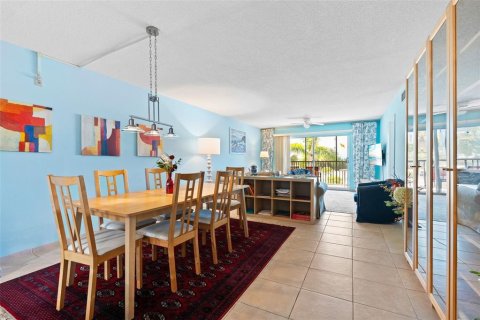 Condo in Sarasota, Florida, 2 bedrooms  № 2207768 - photo 30