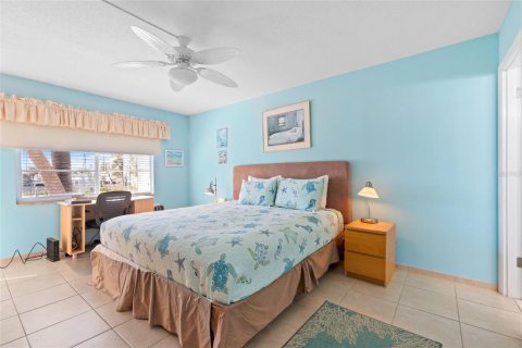 Condo in Sarasota, Florida, 2 bedrooms  № 2207768 - photo 10