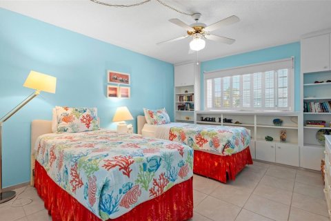 Condo in Sarasota, Florida, 2 bedrooms  № 2207768 - photo 23