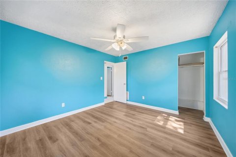 Commercial property in Clearwater, Florida 2 bedrooms, 118.54 sq.m. № 2113802 - photo 26