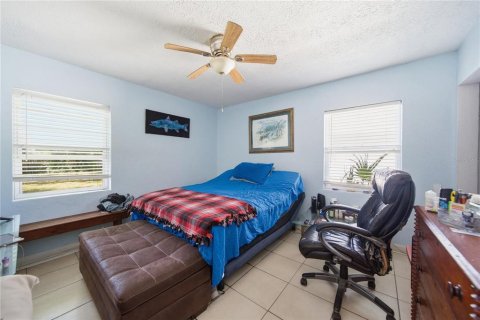 Commercial property in Clearwater, Florida 2 bedrooms, 118.54 sq.m. № 2113802 - photo 18