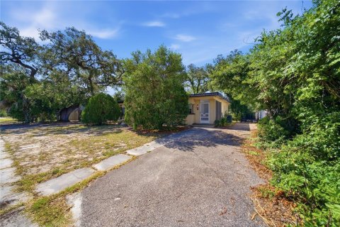 Commercial property in Clearwater, Florida 2 bedrooms, 118.54 sq.m. № 2113802 - photo 10