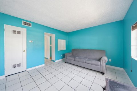 Commercial property in Clearwater, Florida 2 bedrooms, 118.54 sq.m. № 2113802 - photo 23