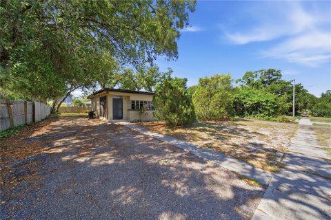 Commercial property in Clearwater, Florida 2 bedrooms, 118.54 sq.m. № 2113802 - photo 11