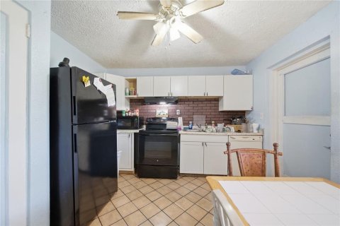 Commercial property in Clearwater, Florida 2 bedrooms, 118.54 sq.m. № 2113802 - photo 16