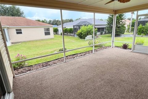 House in The Villages, Florida 2 bedrooms, 106.65 sq.m. № 1917899 - photo 20