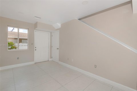 Adosado en venta en Fort Lauderdale, Florida, 3 dormitorios, 95.88 m2 № 2023198 - foto 4