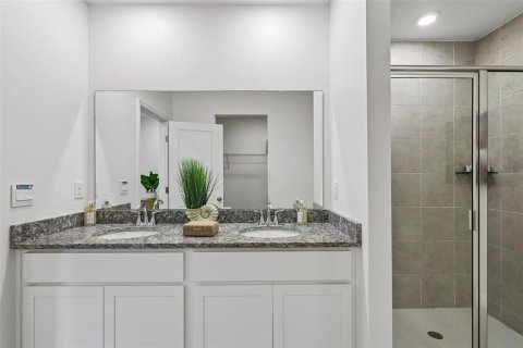 House in Edgewater, Florida 4 bedrooms, 174.28 sq.m. № 2157577 - photo 21