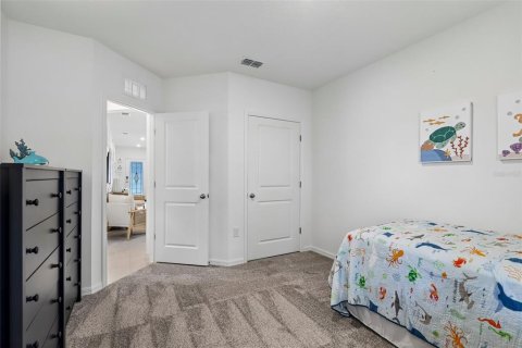 House in Edgewater, Florida 4 bedrooms, 174.28 sq.m. № 2157577 - photo 24