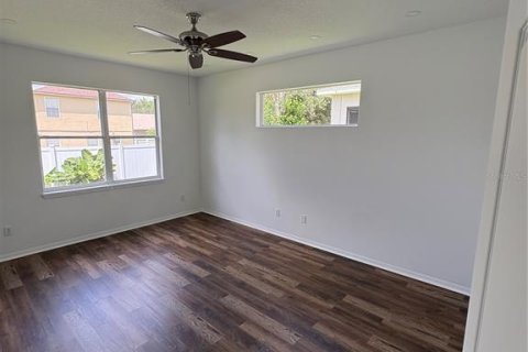 Villa ou maison à vendre à Sanford, Floride: 4 chambres, 202.43 m2 № 1888483 - photo 6