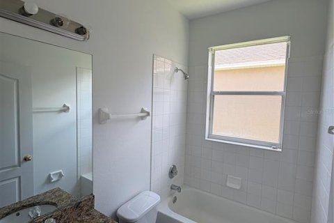 Villa ou maison à vendre à Sanford, Floride: 4 chambres, 202.43 m2 № 1888483 - photo 16